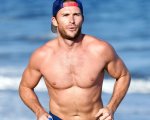 La risposta è nelle stelle, Scott Eastwood: 'Cavalcare i tori è come fare sesso'