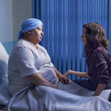 La casa de las flores - Il film: Norma Angelica e Cecilia Suarez in una scena del film