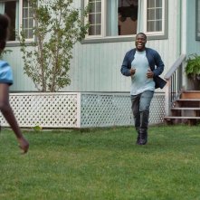 Un padre: Kevin Hart e Melody Hurd in una scena del film