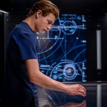 Voyagers: Tye Sheridan in una scena del film