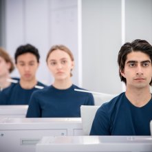 Voyagers: Viveik Kalra durante una scena del film