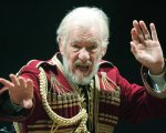 Ian McKellen torna a teatro e dichiara: 'Amleto era bisessuale'