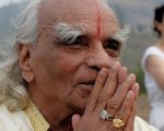Iyengar: Il maestro di yoga, il film disponibile da oggi negli UCI Cinema