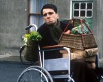 Il mio piede sinistro, il regista: 'Oggi non chiamerei Daniel Day-Lewis ma un vero disabile'