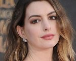 Anne Hathaway protagonista del film The Idea of You