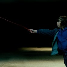 Come Play - Gioca con me: Azhy Robertson durante una scena del film