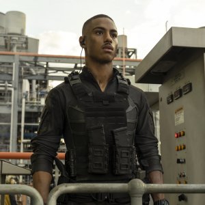 La guerra di domani: Keith Powers in una scena