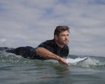 Chris Hemsworth incontra gli squali in Shark Beach, speciale di National Geographic (VIDEO)
