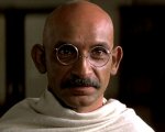 Gandhi: Ben Kingsley, ecco come si preparò al ruolo da Oscar