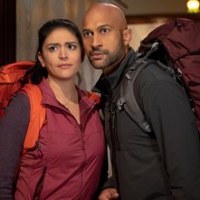 Schmigadoon! - Cecily Strong e Keegan-Michael Key in un'immagine della serie