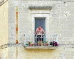 Matera G20, chi è l'uomo a torso nudo che si è affacciato dal balcone, Nicola Frangione