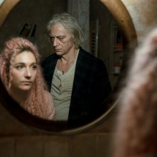 State a casa: Giordana Faggiano, Tommaso Ragno in una scena del film