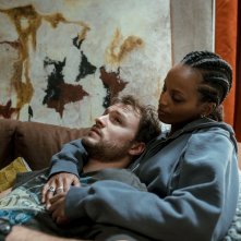 State a casa: Lorenzo Frediani, Martina Sammarco in una scena del film