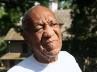 Bill Cosby annuncia un documentario ed un libro sulla sua storia: 'Poi tornerò sul palco'