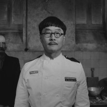 The French Dispatch: Steve Park in una scena del film