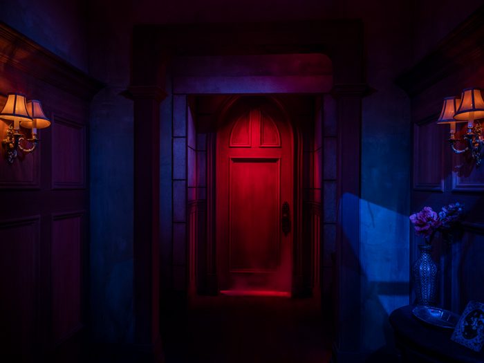 Halloween Horror Nights The Haunting Of Hill House 700X525