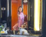 Catherine Zeta-Jones, il selfie senza trucco e con i capelli grigi sorprende i fan su Instagram (FOTO)