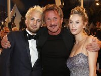 Cannes 2021, Sean Penn: 'Matt Damon mi ha convinto a recitare con mia figlia dandomi del cretino'
