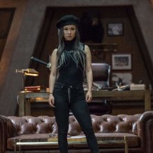 Boss Level: Selina Lo in una scena del film