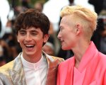 Cannes 2021: Tilda Swinton e il divertente scherzo a Timothée Chalamet (VIDEO)