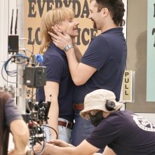 Joe Exotic: John Cameron Mitchell sul set