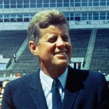 JFK Revisited: Through the Looking Glass, il Presidente Kennedy in una scena