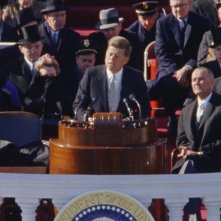 JFK Revisited: Through the Looking Glass, Kennedy tiene un discorso