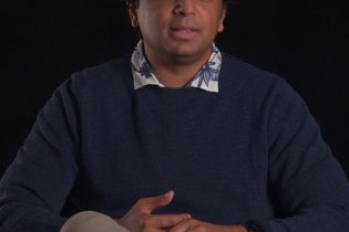 Old - M. Night Shyamalan Invito Al Cinema