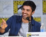 Rosaline: Sean Teale nel cast del film ispirato a Romeo e Giulietta