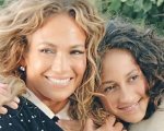 Jennifer Lopez e la figlia Emme su Instagram sono due gocce d'acqua