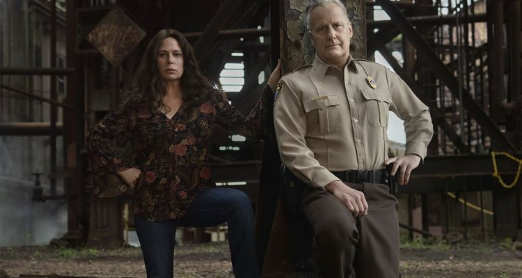 American Rust Serie Tv American Rust: Jeff Daniels e Maura Tierney nel trailer della serie