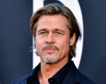 Brad Pitt, il suo sosia 'assediato' dalle donne sui social (FOTO)