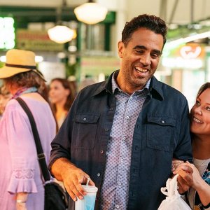 Superintelligence: Melissa McCarthy e Bobby Cannavale in una scena del film