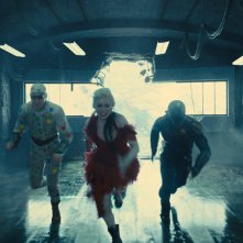 The Suicide Squad: Missione Suicida, Idris Elba e James Gunn in una foto dal set