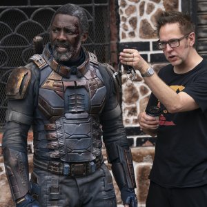 The Suicide Squad: Missione Suicida, Idris Elba e James Gunn in una foto dal set