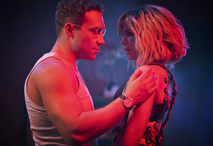 Jolt, Jai Courtney nel film Amazon: “Nessuno vuole essere un bravo ragazzo!”