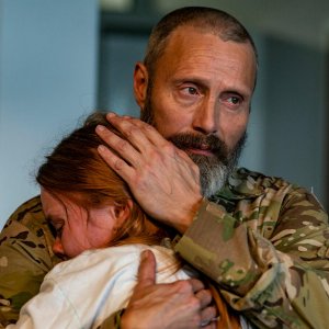 Riders of Justice: Mads Mikkelsen in un momento del film