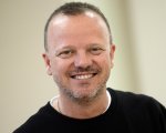 Gigi D'Alessio, quinto figlio in arrivo: la sua nuova compagna, Denise Esposito, è incinta