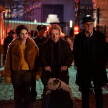 Only Murders in the Building: Steve Martin, Martin Short, Selena Gomez in una scena