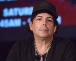 Richard Grieco e Danny Glover nel cast della serie Paper Empire