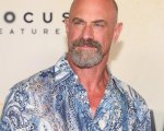 Christopher Meloni, l'ossessione per il suo sedere e le nuove foto su Men's Health