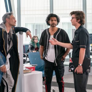 Free Guy - Eroe per gioco: Taika Waititi, Utkarsh Ambudkar, Joe Keery in una scena