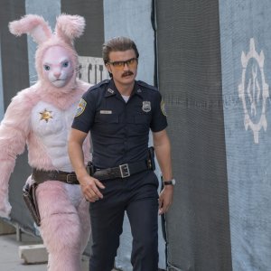 Free Guy - Eroe per gioco: Joe Keery e Utkarsh Ambudkar in una scena