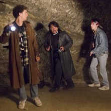 Il Mostro della Cripta: Lillo Petrolo, Tobia De Angelis e Nicola Branchini durante una scena del film