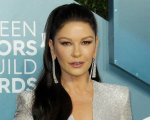 La famiglia Addams: Catherine Zeta-Jones sarà Morticia nella serie creata da Tim Burton