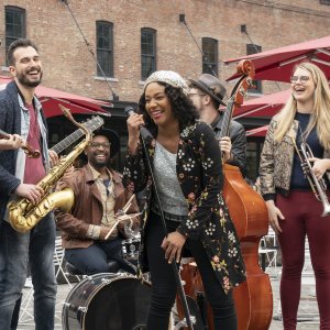 Stai con me oggi?: Tiffany Haddish in una scena