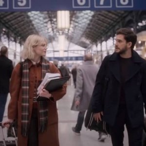 Modern Love 2: Lucy Boynton e Kit Harington nel sesto episodio