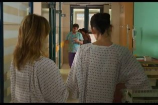 Madres Paralelas - Teaser Trailer