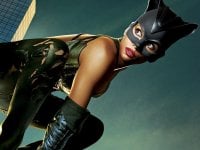 Catwoman, Halle Berry difende il film: 'Uno dei compensi più alti della mia vita'