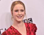Rachel Brosnahan protagonista femminile del western Dead for a dollar